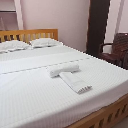 Thiru Arunai Guest House Tiruvannāmalai Exterior foto