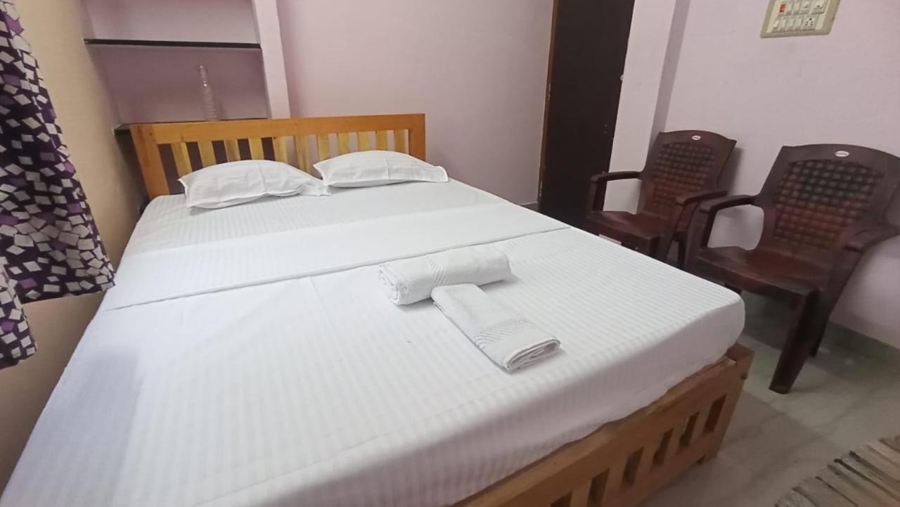 Thiru Arunai Guest House Tiruvannāmalai Exterior foto